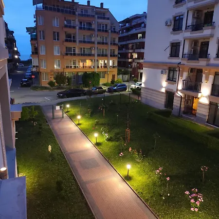 Aivazovsky Park Anchialos H14 * פומורי