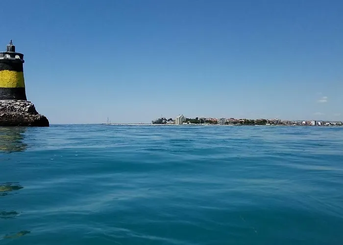 Aivazovsky Park Anchialos H14